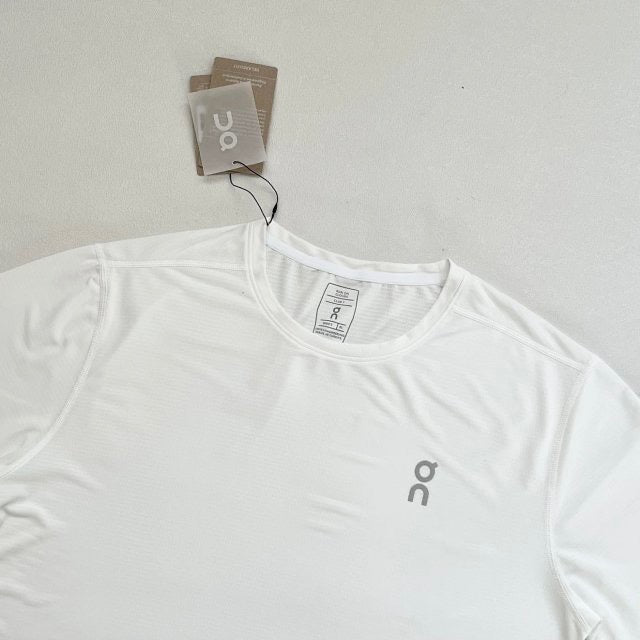 On Core Tee & 5” Core Shorts