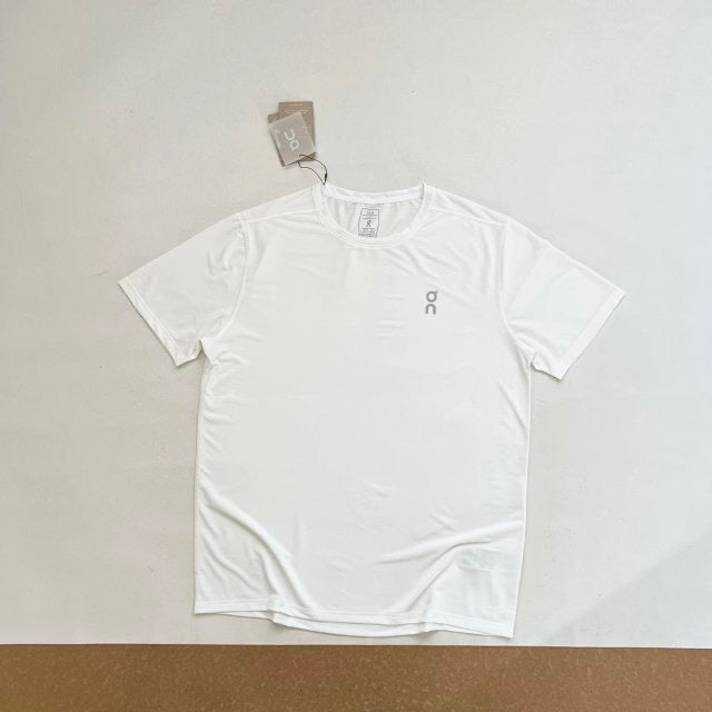 On Core Tee & 5” Core Shorts